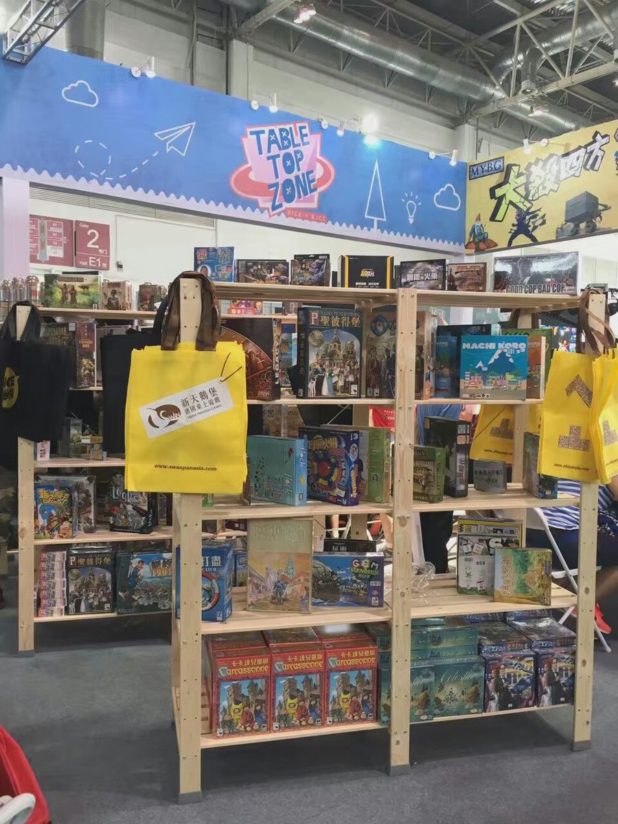 AEGMinions's tweet photo. #SmashUp in Chinese! Great times at #BJCC courtesy of the guys from MYBG Publishing @ReedPOPChina #cardgames https://t.co/smGKPVFsxZ