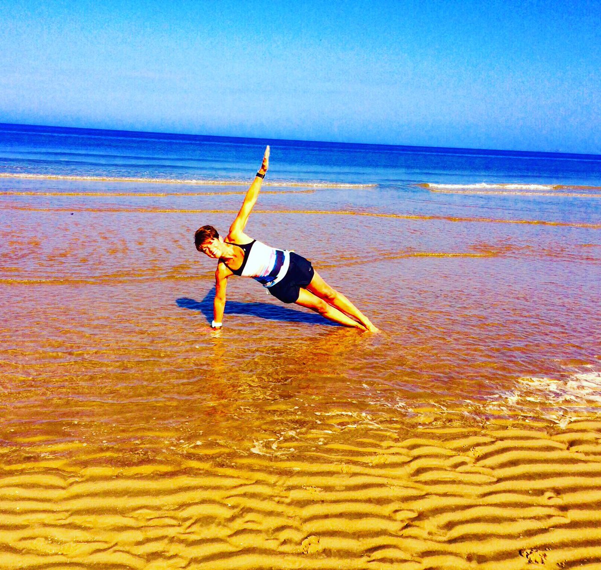 WendyMarland's tweet photo. PiYo my soulmate workout On Formby Beach Liverpool #BOD10 #Sweepstakes https://t.co/episx6MJ83