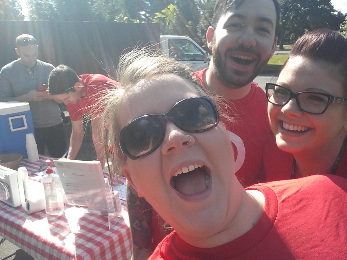 More volunteer photos. We did great! #target #0681 @August_aDynamic <a href="/JoeyTulop/">Joey Taitano Tulop</a> <a href="/rptacoma/">ryan pendergrass</a> @mayerj720 <a href="/AnnaliseAnardi/">Annalise Anardi</a>