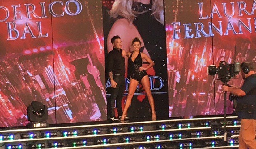 Gracias al gran equipo de ideas! Son los Nro 1 ! <a href="/GAR_makeup/">G A R</a> 💄 <a href="/lanaferrandook/">Lana Ferrando</a> 👗 y <a href="/emma_barrios/">emmanuel barrios</a> 💁🏼