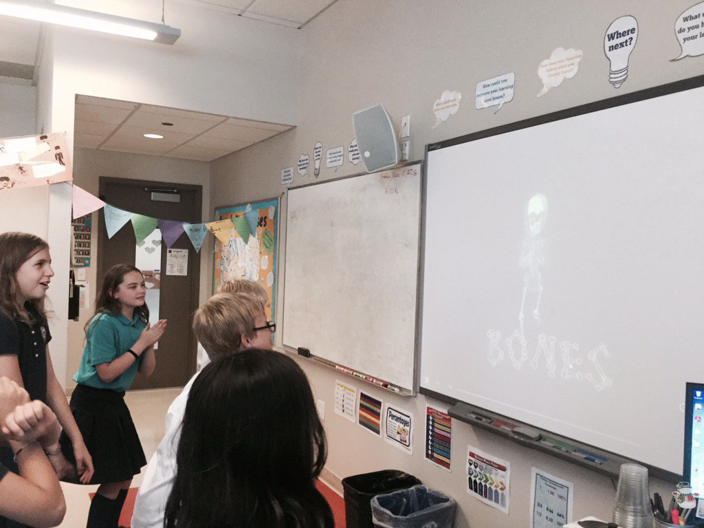 BISCLPYear5's tweet image. #proudplatypuses are ending their day with some GoNoodle dance time! #bonesbonesbones