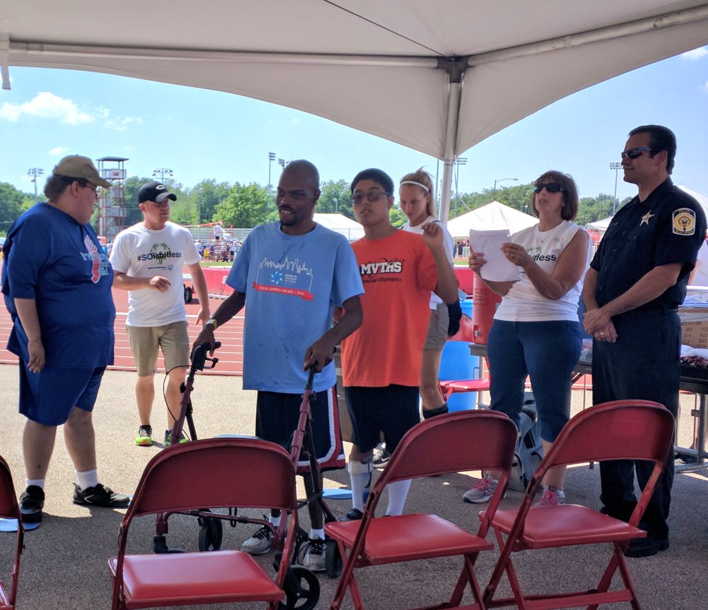 MVTHS_SO's tweet photo. Neo earned a participation ribbon in his 100M Walk @SO_Illinois State Summer Games! @MVTHS @wmixsports https://t.co/W4QkJKG8Cg