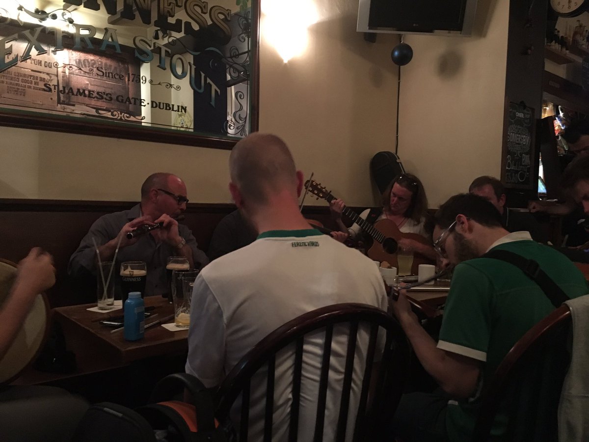 IrishEmbBelgium's tweet photo. Evening four @TradfestB @ShantallaMusic #coolock https://t.co/yaIskAmDNo