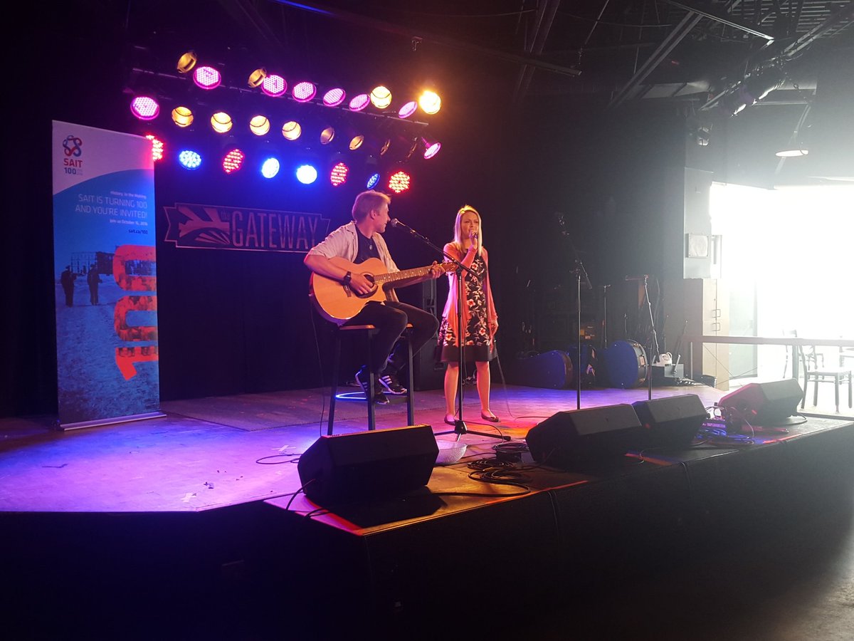 SAITFDS's tweet photo. Finale of #SAITshowcase2016 - open mic at the Gateway https://t.co/UeLBqj9nr6