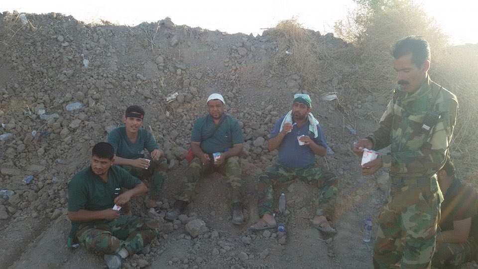 حربنه ويه الدواعش قصة سنين واليخاف يكرمنه بسكوته
على الساتر في كرمة الفلوجه 
ذكرى في تحرير الگرمه 😊😊