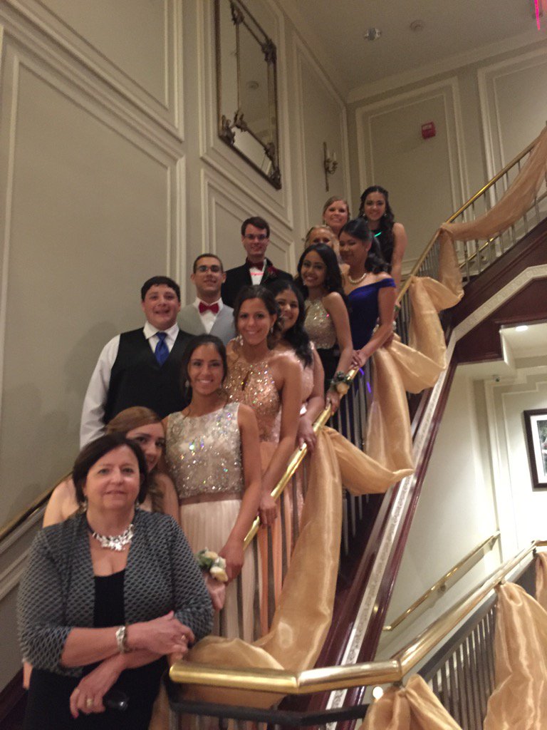 Fun night at prom with AP Chem crew!
