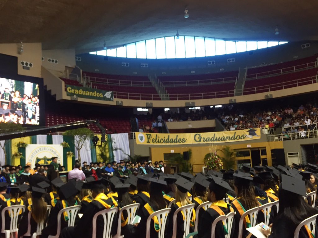 interpuertorico's tweet photo. "Puerto Rico los necesita a ustedes" Lcdo. Manuel J. Fernós, Presidente de la Inter #MeGraduéInter #InterPonce https://t.co/aSDVmX50rk