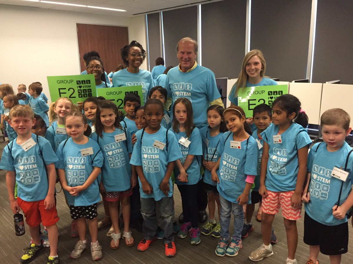 Emerson_News's tweet photo. Another awesome #ILoveSTEM Day = complete! Nothing more exciting than getting kids excited about STEM. https://t.co/4GrQ5U6yie