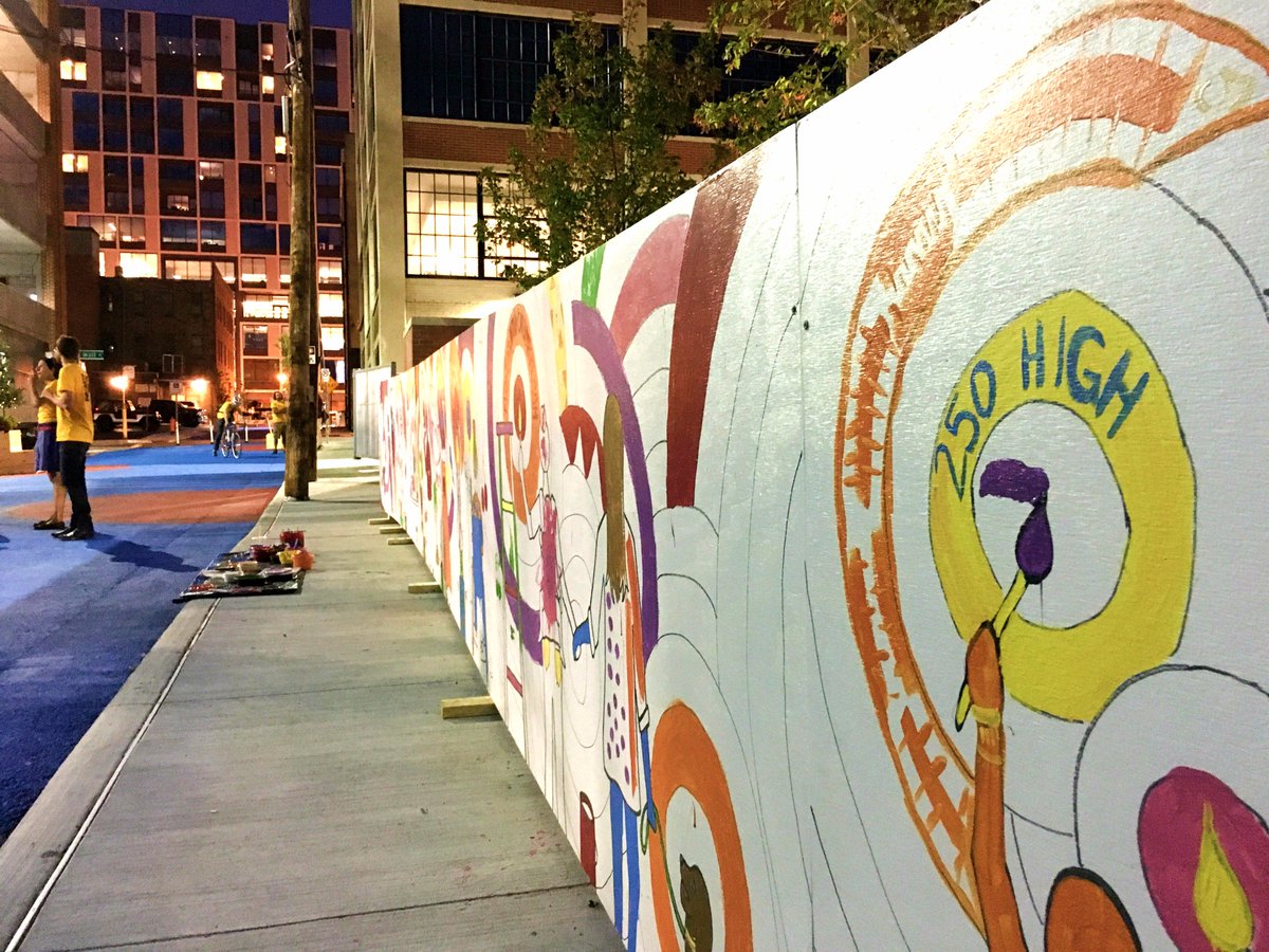 LiveKaufman's tweet photo. Be sure to grab a paintbrush at #WestCherry during #ColumbusArtsFestival and help break a #GuinessWorldRecord! https://t.co/up9z7YQHs8