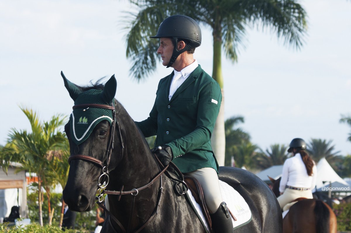 Éce Equestrian tweet media