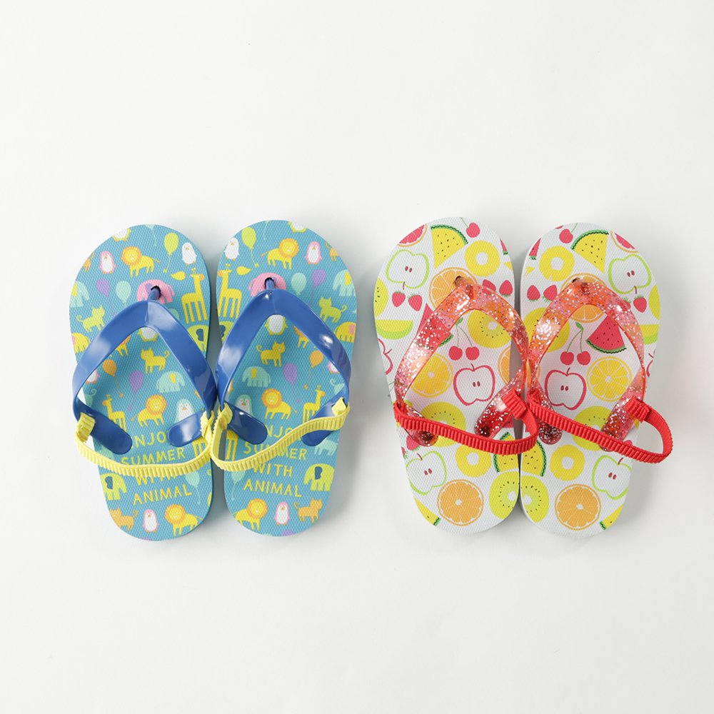 3coinsスリーコインズ 公式 New スマイルビーチサンダル 27cm キッズビーチサンダル 300 Tax メンズサイズのビーサン登場 キッズも合わせて 家族みんなでお出かけ 3coins