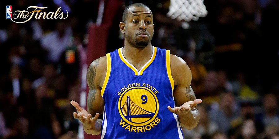 warriors's tweet photo. 😏😏😏 https://t.co/CkYICAwWGg