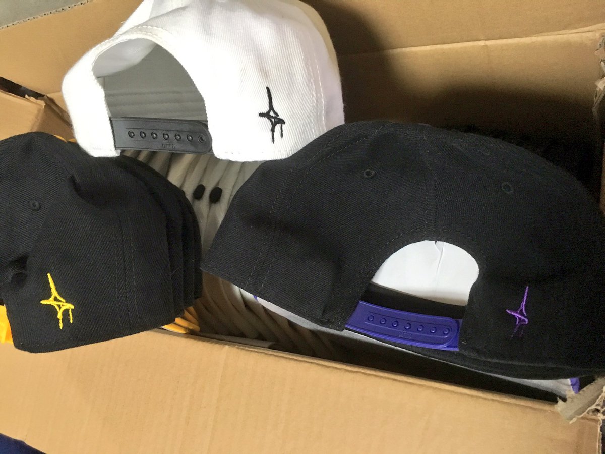 R1n881solidsurf's tweet image. 来週リリース予定す◎

フロントはboxlogo
backの刺繍もナイス！

カラーも豊富すよーー🎱

#SEERES #8cloud #DRND #cre8compamy