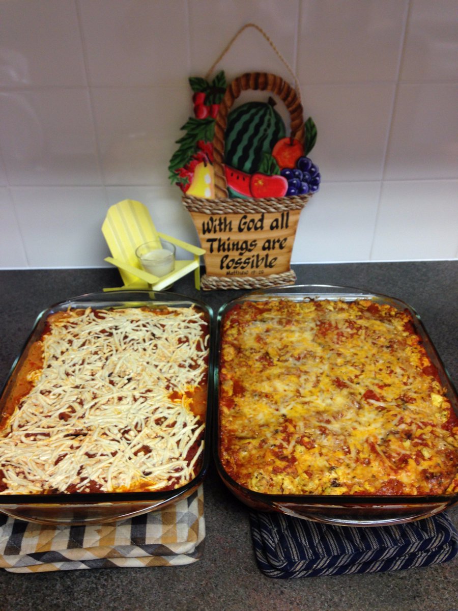 asimsness's tweet photo. Vegan or vegetarian Eggplant Parmigiana for dinner? Neat trick: use silken or soft tofu to mimic ricotta cheese! https://t.co/8VqzUKu5BX