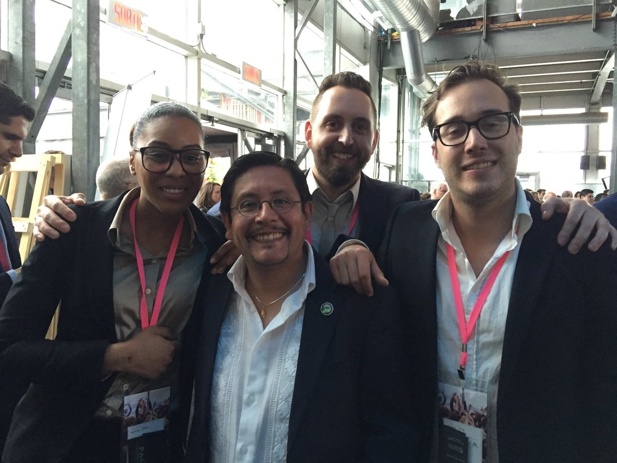 MTLstartup101's tweet photo. #Canadian #Techstars #StartupNext #Entrepreneurs at #DemoMTL #DemoDay #Montreal 2016 | #cdnintech #Canada #GiveFirst https://t.co/LKKCdNzIEL