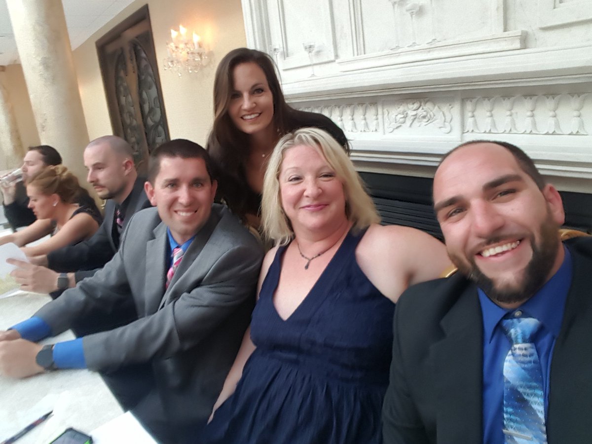 dempseym73's tweet photo. Class of 2017 and Class of 2018 Advisers! @mtaylordrama @cbmsu04 #SeniorProm2016 #RHS2016 https://t.co/Ym0wLE1K0k