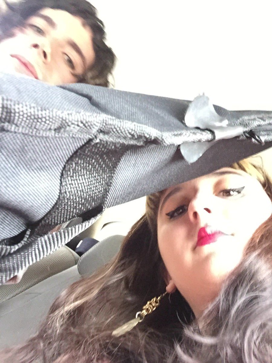 Playing at HUB CITY CAFE in like 2 seconds cmon over