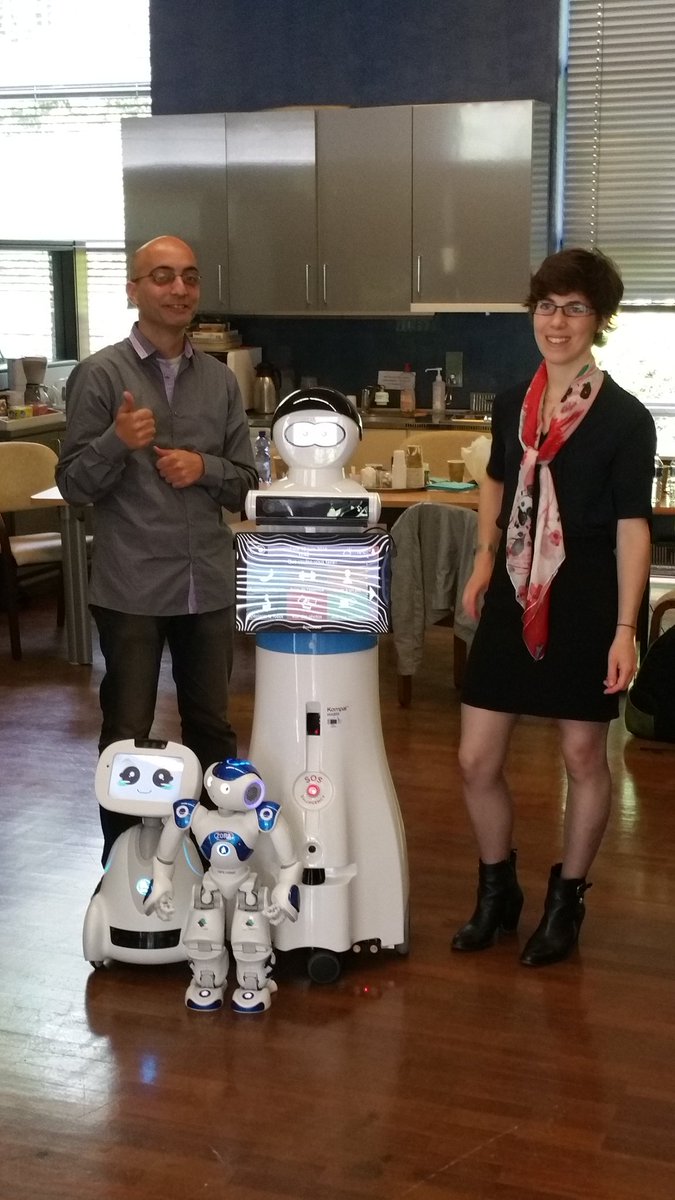 CENSTIMCO's tweet image. Aujourd'hui présentation robotique par @AG2RLAMONDIALE dans nos locaux #zora #buddy #kompai
