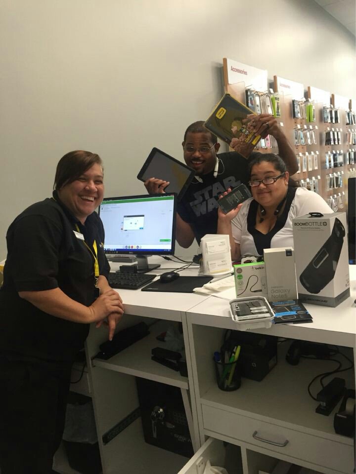 KingRingFLL's tweet photo. The excitement at DRL tho!!!! @SprintLana @wl_byoung @Pkushn @WL_News @WLdoral https://t.co/lHYEQeWANi