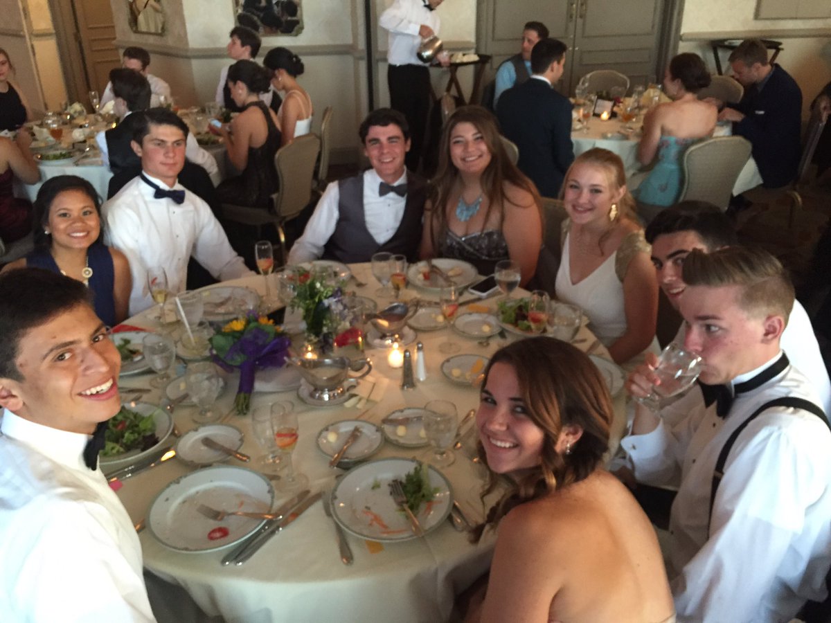 HMHSathletics's tweet photo. Haddonfield Memorial High School Senior Prom 2016 https://t.co/sxcWool4TY