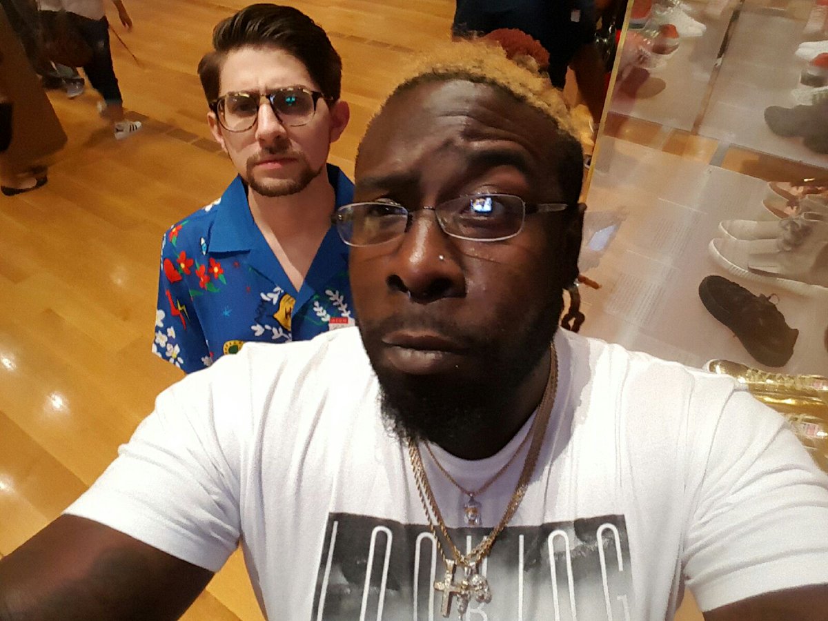 MrJimmyLean's tweet image. At #highmuseum with the boy @KatchKentrell