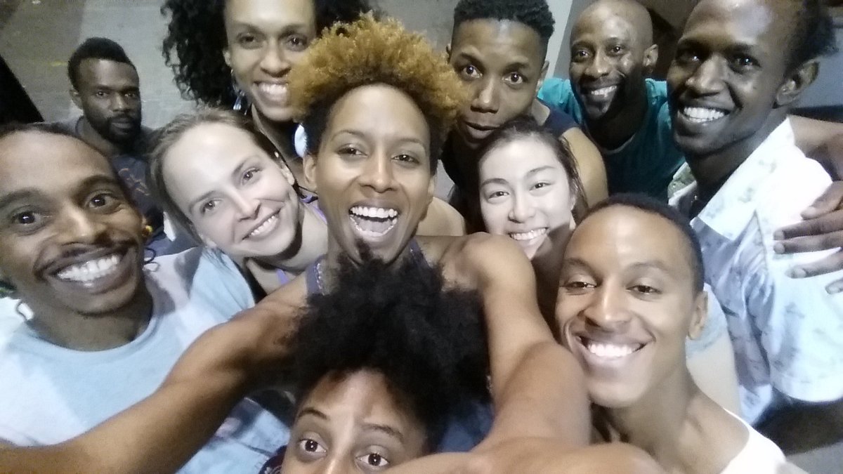 candancecreates's tweet photo. They're here!! #facinghome #newtraditions2016 #yuhcoming https://t.co/QvQpe5kFyX