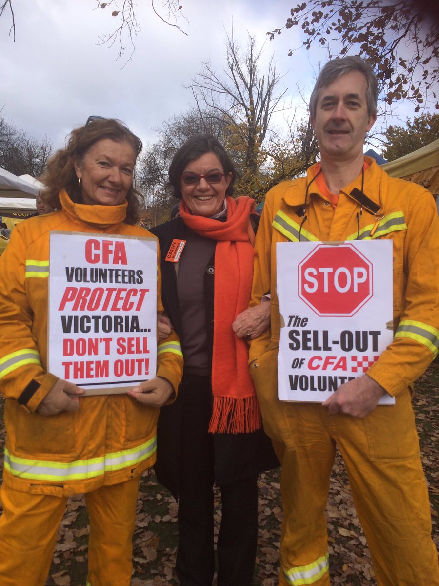 Great to talk to reps of Mansfield CFA Group at M'field Bush Market! #indivotes #loveindi