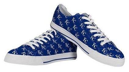 Kohl’s hot MLB shoes deal! savingsbug.wordpress.com/2016/06/11/koh…