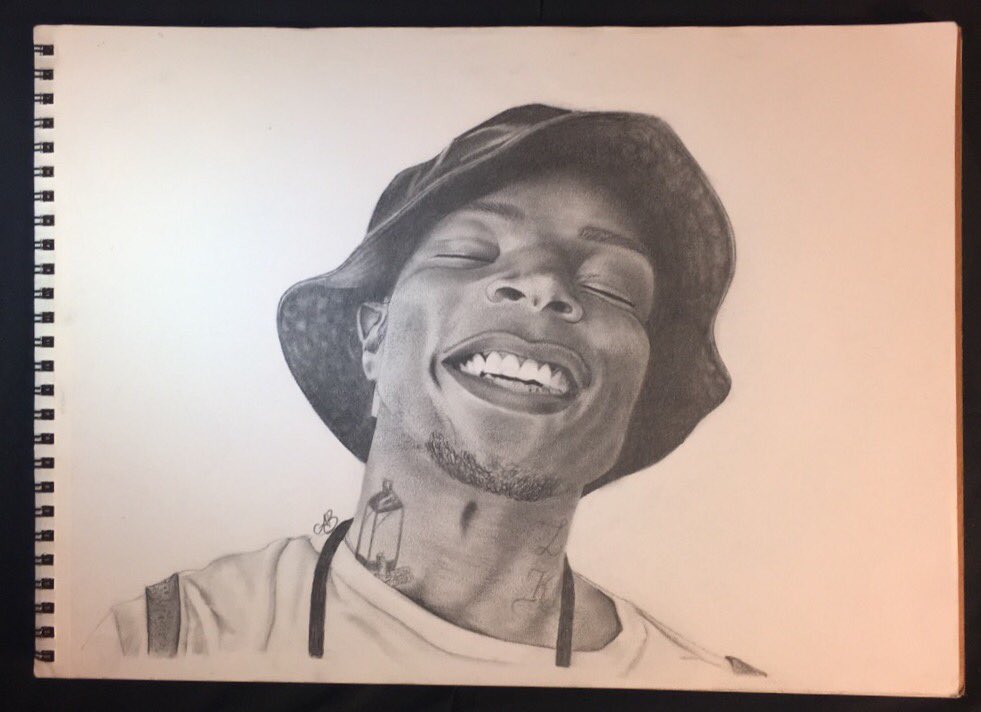 WhatThe_A's tweet image. #FreeRetch ✍🏼