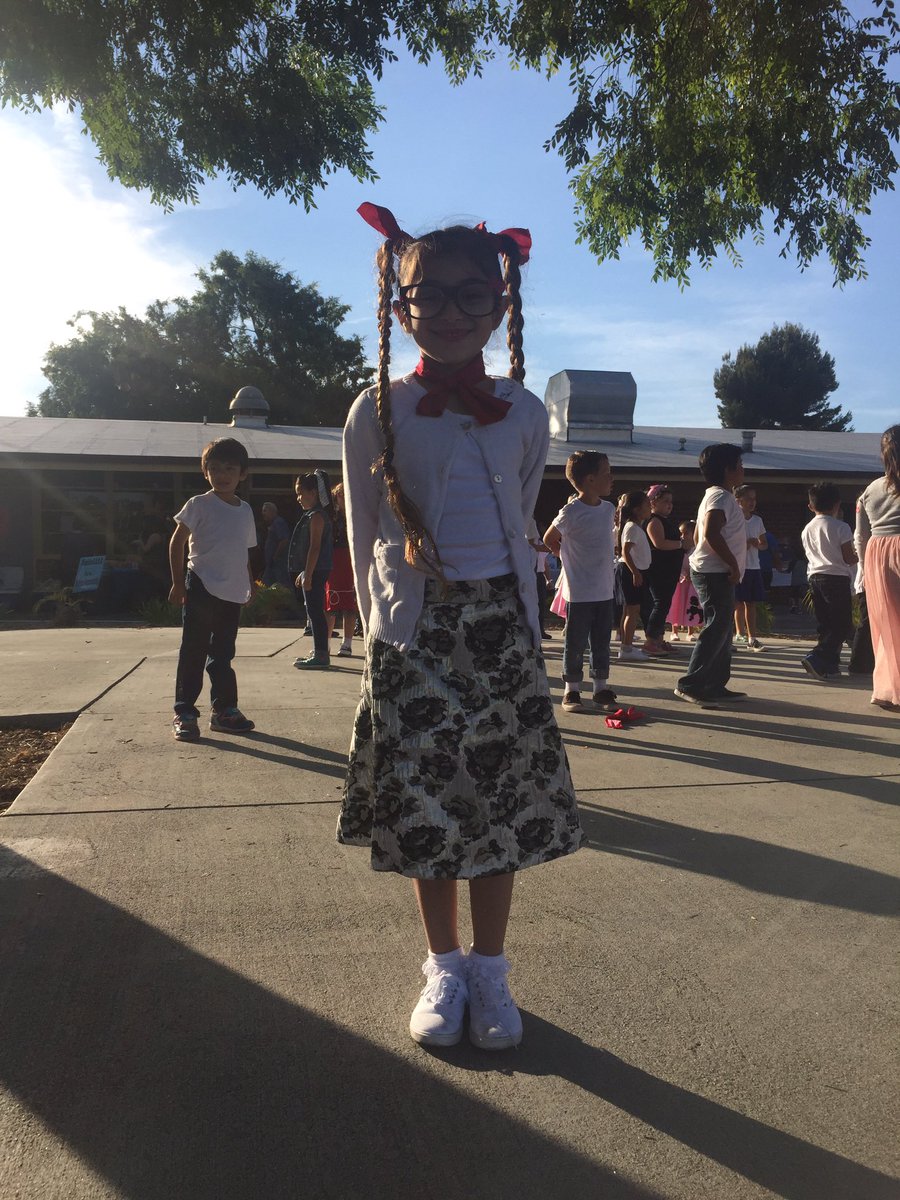 principaldulles's tweet photo. What a beautiful night!!  Dulles' Annual End of the Year BBQ was a hit!! https://t.co/kHAeP2A6LO