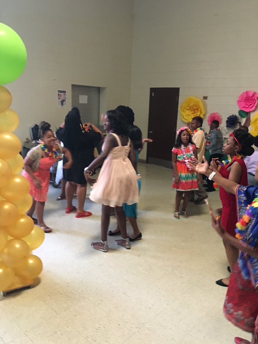 Magnolia_PGCPS's tweet photo. #SixthGradeDance https://t.co/IF0DfA2GIe