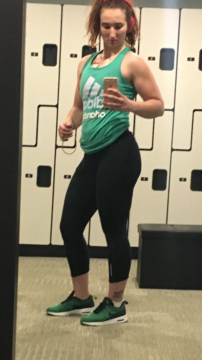 JamieMNewell's tweet photo. Find your love 💕👌💪 #girlswholift #greengamestrong #NIKE #addids #gymlove #timetocut #workhard #NeverQuit #goodvibes https://t.co/XG0yugGCl0