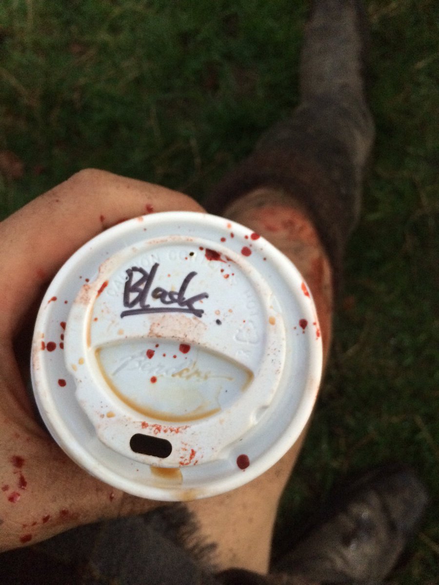 SamHeughan's tweet image. What does a highlander drink during Prestonpans...? @Outlander_STARZ 

Coffee? Lots of it. 
And blood. A lot more...