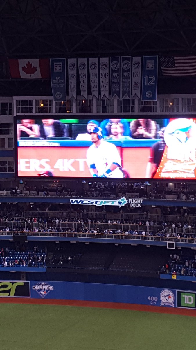 pet4pc's tweet photo. And the #edwing brings home #theW tonight for the @BlueJays on @ProstateCancerC #PlaidForDad night #GoJaysGo https://t.co/GNxkJb9TE7