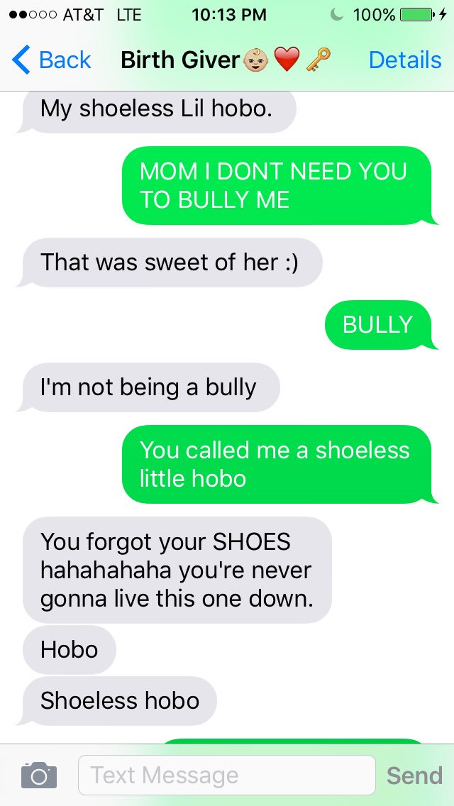 ByrneHailee's tweet photo. My mom and I have the best conversations I swear.☺️ https://t.co/pKM0hwt6TR