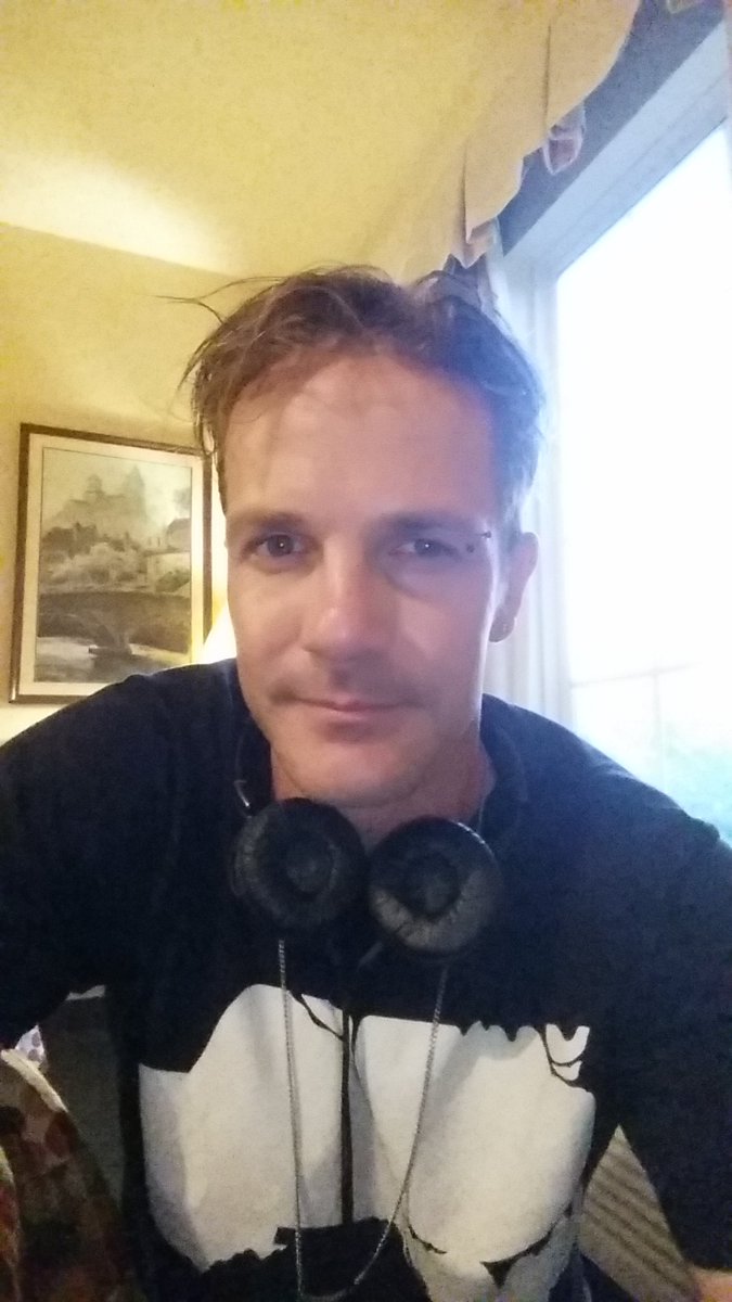 Dj_Bobbe_B's tweet photo. Thanks for listening to my music.. I don't post pictures of my self much.. here is one.. from today #thestantondj https://t.co/eXMKW60JcP