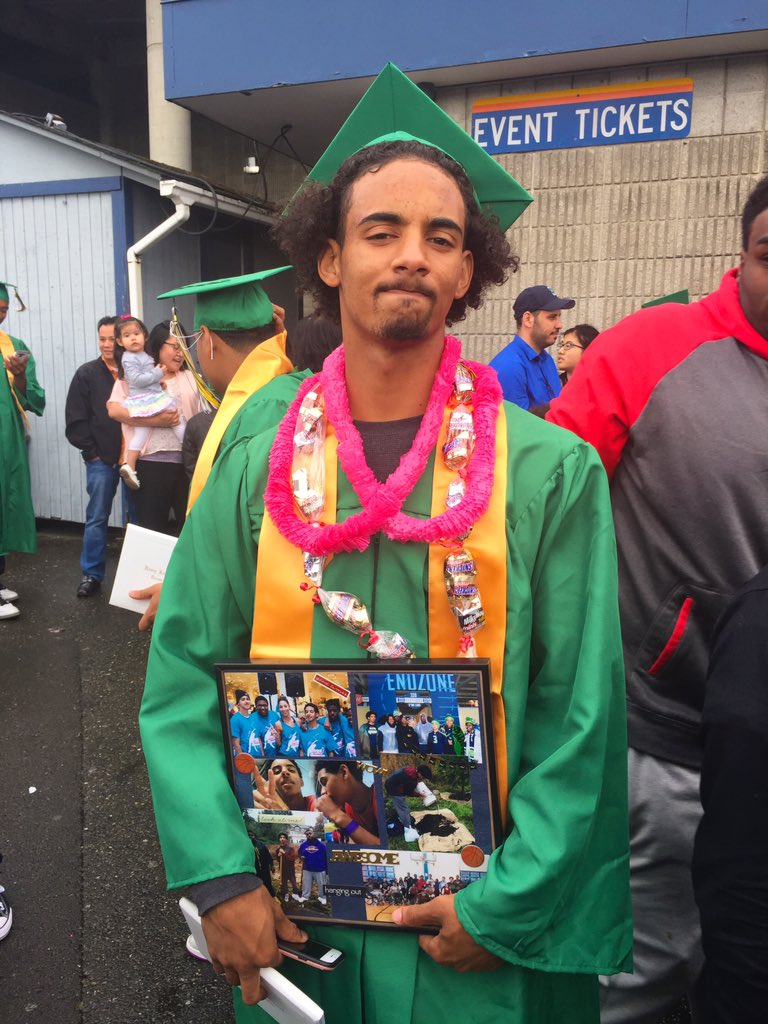 TacRainingHOPE's tweet photo. Huge Congrats to Henry Foss High School! Congrats Tremayne!! We are so proud of you! #boost6teen #myclubmylife https://t.co/xybCVKSTG5