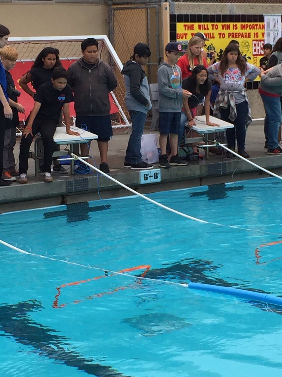 AaronAperalta's tweet photo. Two of Victoria's robotic teams take gold at our competition today. Way to go!! https://t.co/it7Zdtjf5J