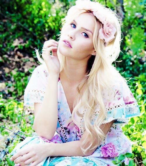 isatbytheriver's tweet photo. #HappyBirthdayClaireHolt https://t.co/P2uv4CrnnF