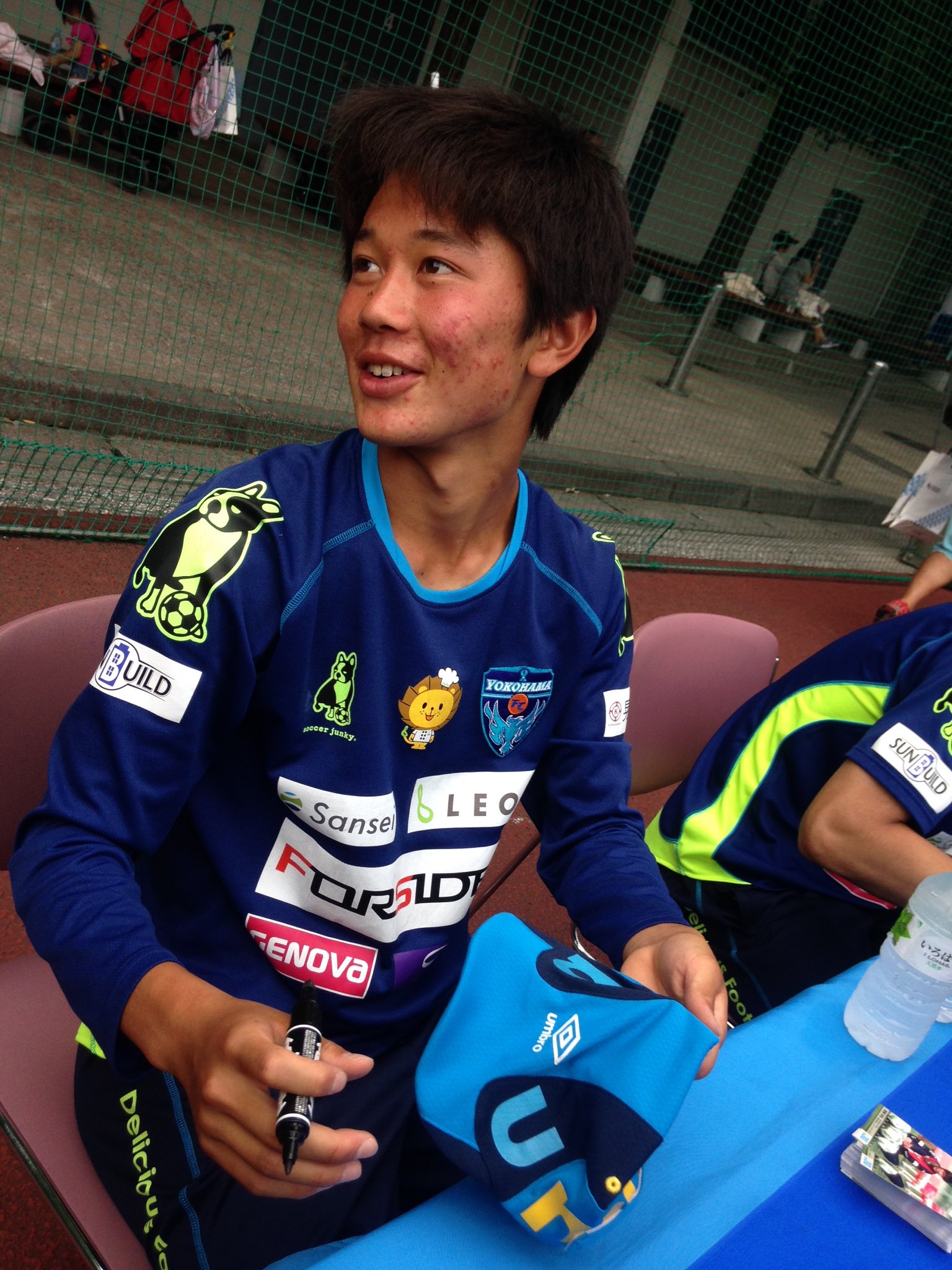 横浜fc 公式 A Twitter ホームタウン 神奈川大学 親子サッカークリニック 30 Fw 齋藤 功佑 参加してくれた皆さんありがとうございました サッカーは楽しんだ分だけ上手くなると僕は思います これからもたくさんボールを蹴り続けましょう 横浜fc 公式 A Twitter ホームタウン 神奈川大学 親子サッカークリニック 30 Fw 齋藤 功佑 参加してくれた皆さんありがとうございました サッカーは楽しんだ分だけ上手くなると僕は思います これからもたくさんボールを蹴り続けましょう