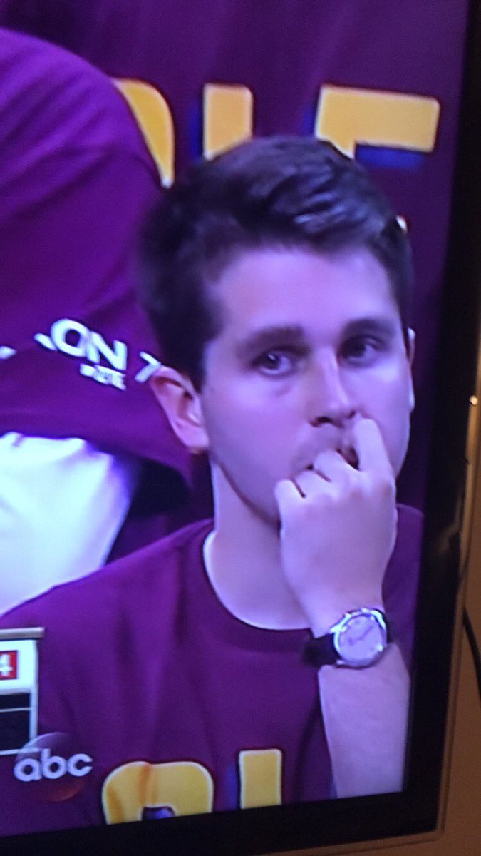 jxnnychang's tweet photo. mood......if i was from cleveland
#FALLinCLE https://t.co/rRF7Dd5X2T