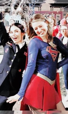 Cuadernodeuser's tweet photo. ¡Bienvenida, @xHeartSteel!🍪
→Kara Danvers (Kara Zor-El).
→Supergirl.
→FC: Melissa Benoist. https://t.co/URafbtryHM