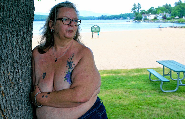 ConMonitorNews's tweet photo. ICYMI: Ray Duckler: When you free the nipple, you're not always free to go: https://t.co/UQ9DgKObt2 https://t.co/mZKbGKlV1V