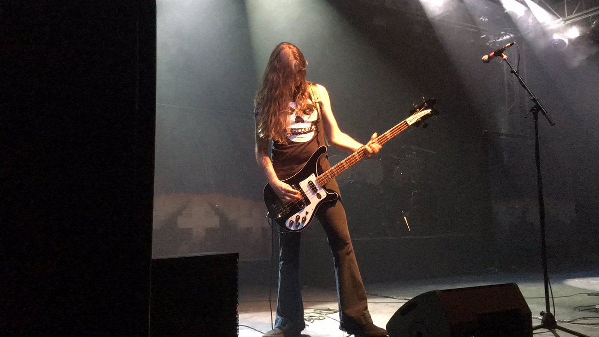 Timjohnboy's tweet image. Pulling off cliffem all in style! @blisterdearth