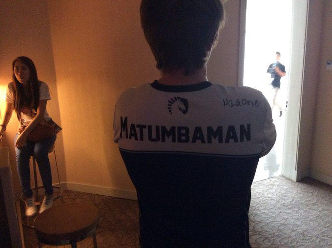 Watch William Blitz Lee's leaked NSFW photo on TwXstars