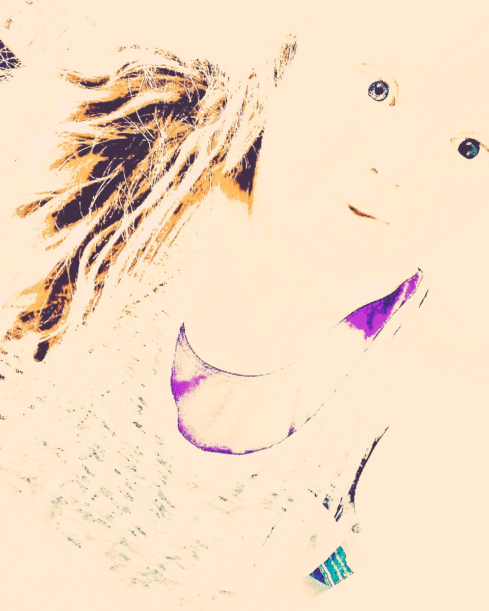 KyMorrison_'s tweet image. I love this Pictures and turn 20