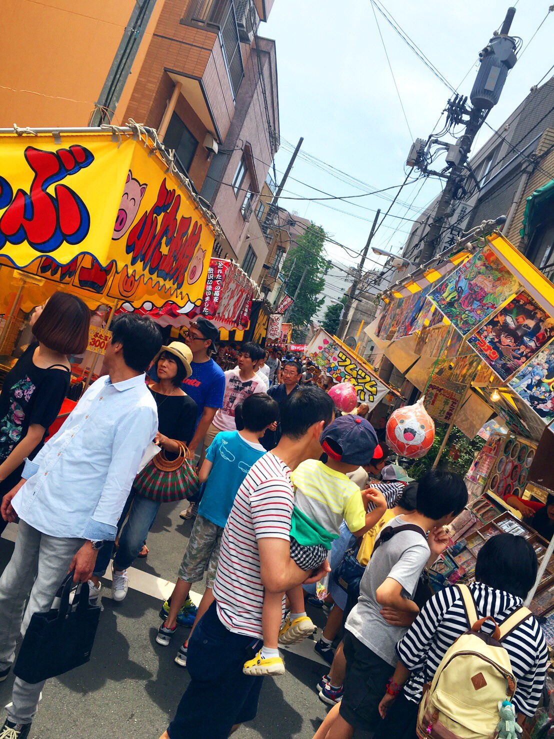 Toshiki Kobayashi 鳥越祭に潜入中 久しぶりの屋台上がる 屋台 祭り 祭 鳥越祭 例大祭 鳥越神社 鳥越の夜祭り チョコバナナ T Co Logedqdpcw Twitter