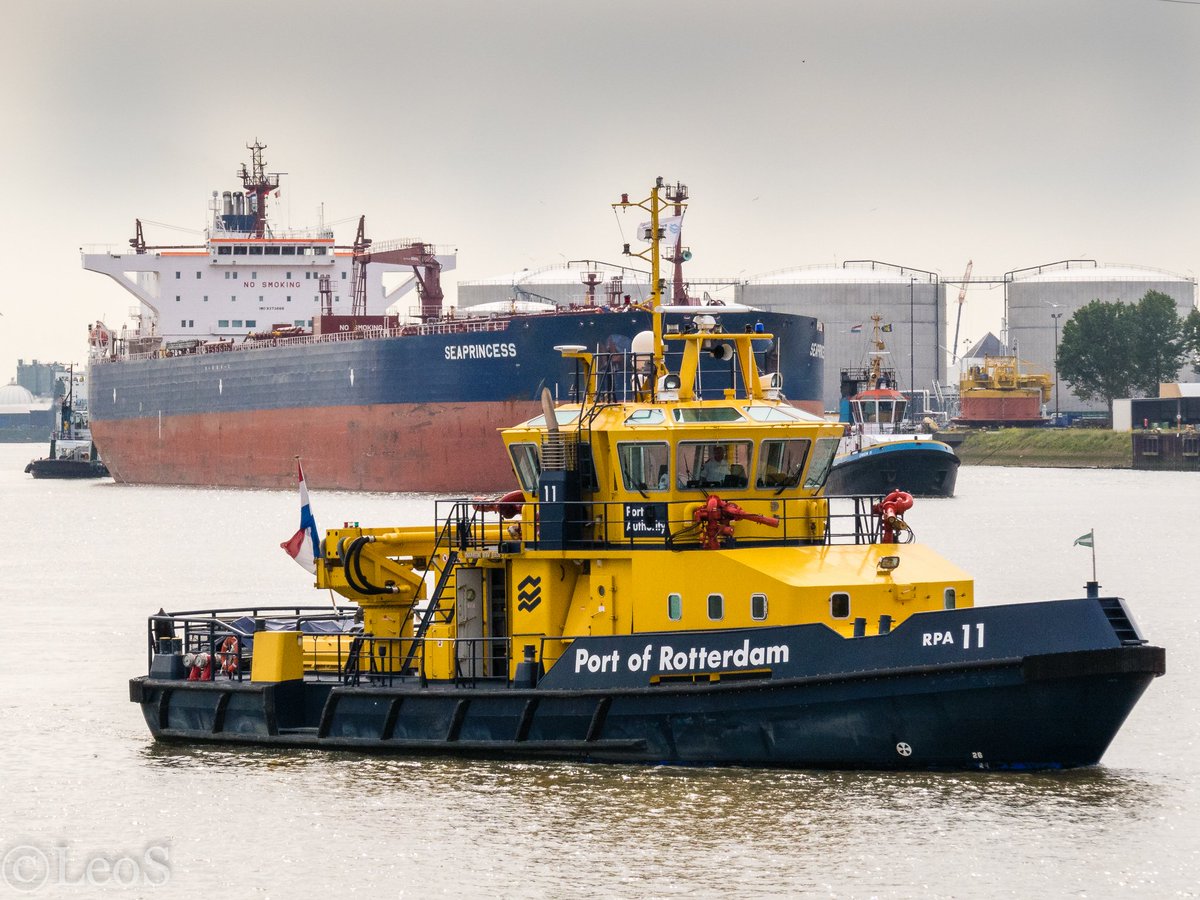 leoencis's tweet photo. #nlrtm #tanker #seaprincess outbound #str @kotugsmit #rpa11 @PortOfRotterdam #botlek #mainfairway #thenetherlands https://t.co/jQQXWm40fm