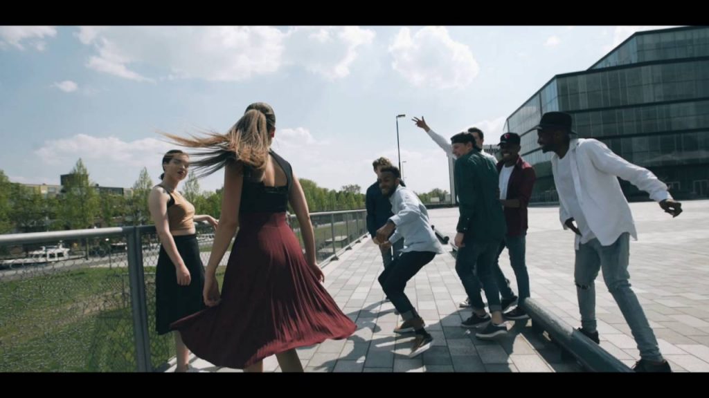 Danser Kenzo maakt videoclip Mr. Probz in binnenstad Nieuwegein - nieuwegeintv.nl/danser-kenzo-m… #nieuwegein