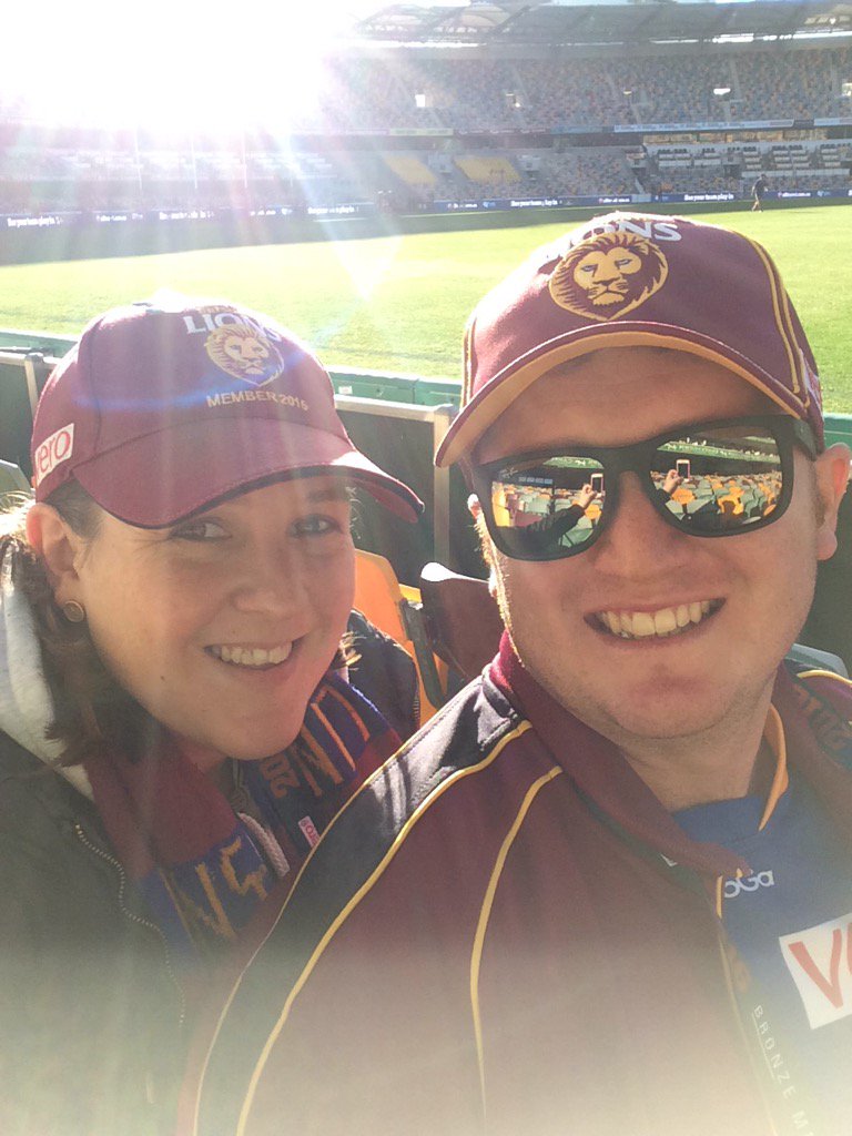 RishyElle's tweet photo. Keen for this wk's game- great weather #brissiewinter @brisbanelions #shoreteltfys #GetToTheGabba #golions https://t.co/TkU9JwOZgy